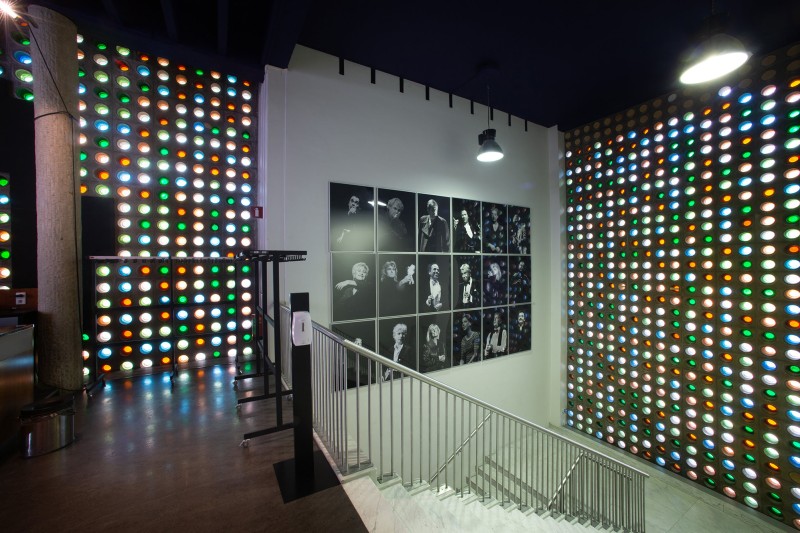Actualiseren fotomuur Toon Hermans theater